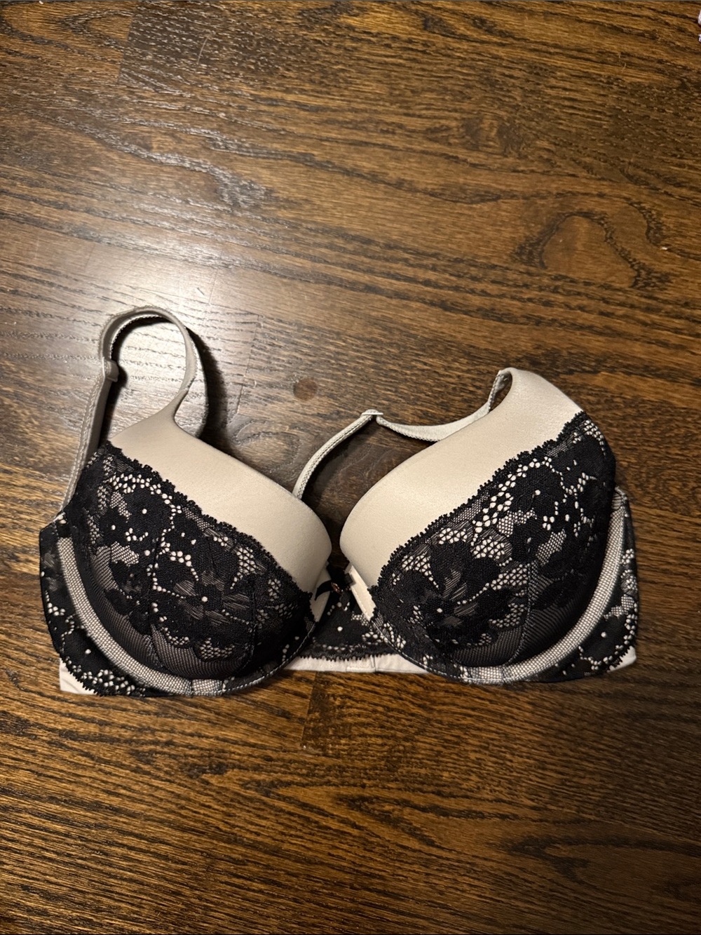 Victoria secret Lace Overlay Push-Up Bra in Black and Cream